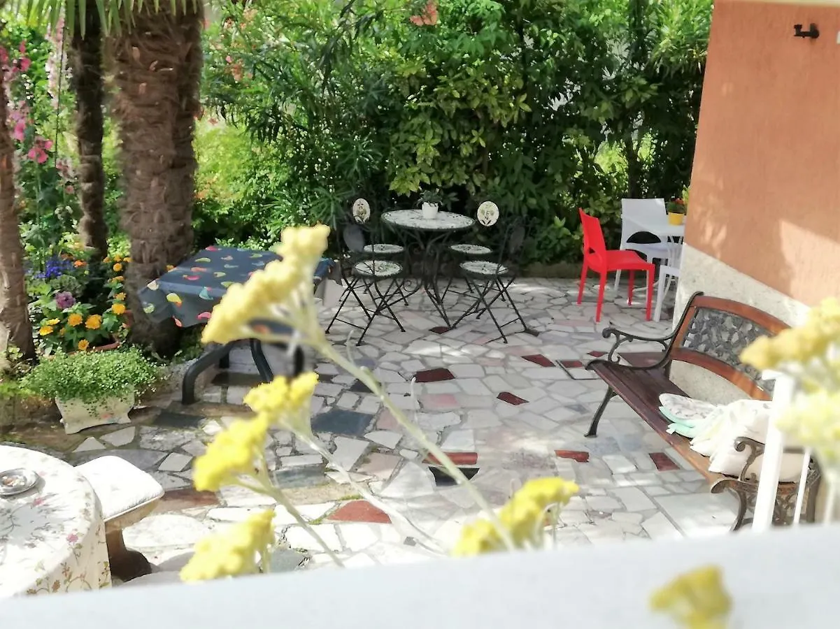 Bed and breakfast Casapatrizia B&B Sirmione