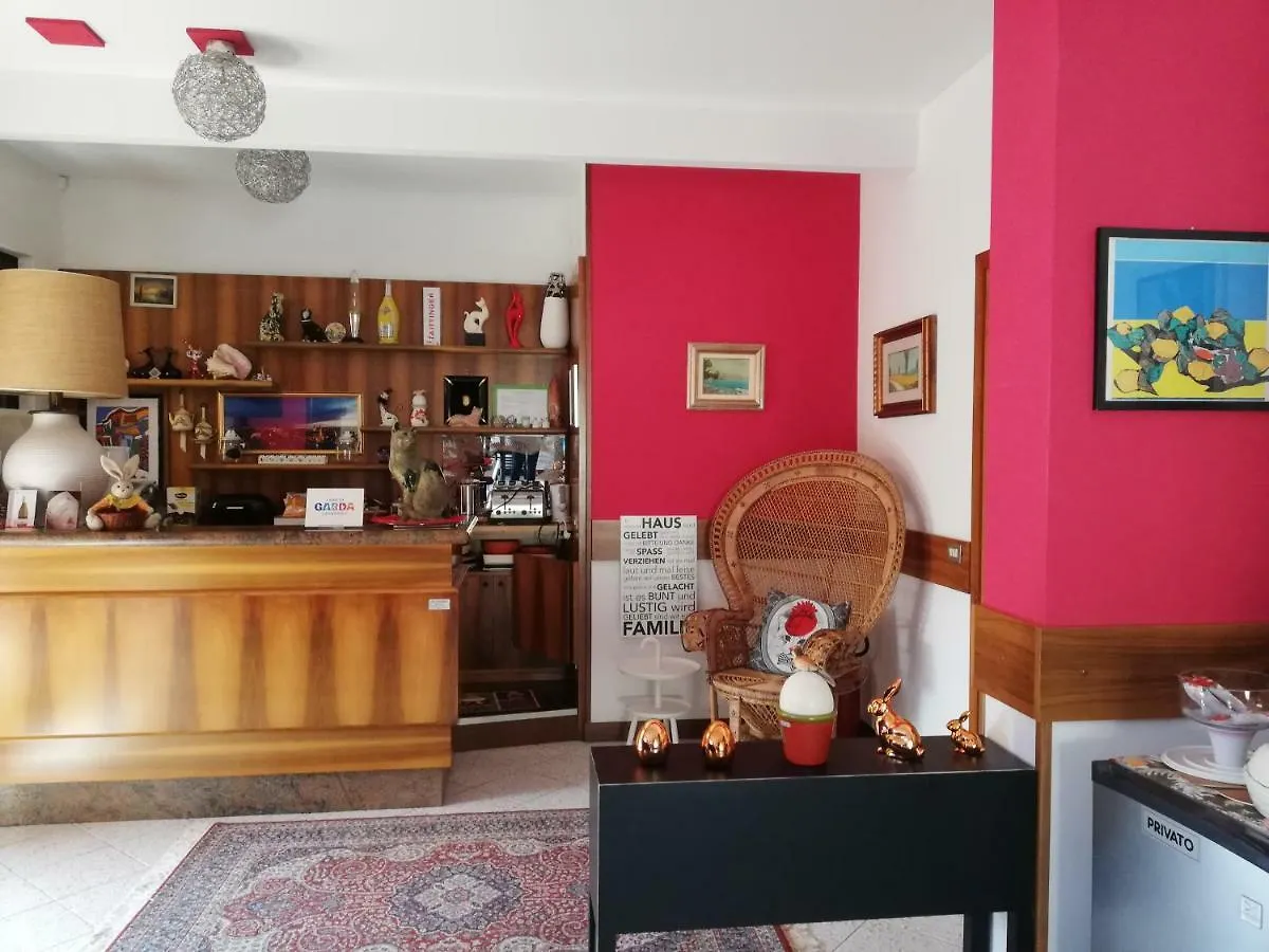 Casapatrizia B&B Sirmione 0*,  Italien